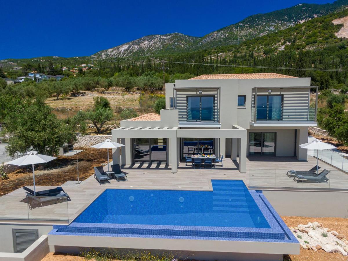 Villa Shades Of Blue Trapezaki  Exterior photo
