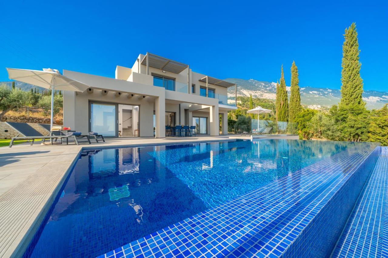 Villa Shades Of Blue Trapezaki  Exterior photo