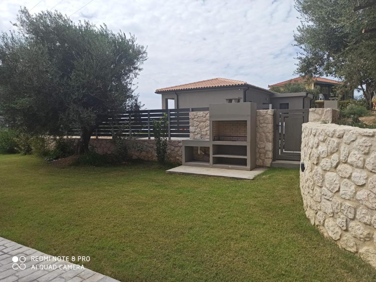 Villa Shades Of Blue Trapezaki  Exterior photo